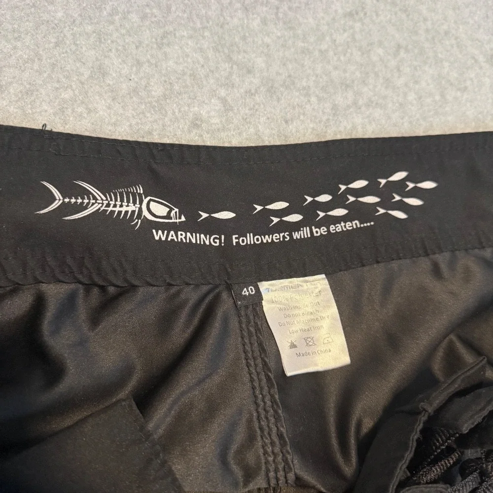 Tormenter Mens Black Board Shorts 40 Embroidered Fish Skeleton Cargo Surf Swim